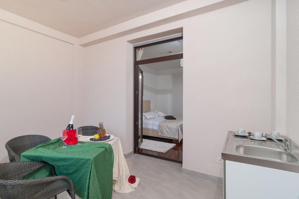 Luxury Rooms Near The Beach3 สปลิท ภายนอก รูปภาพ